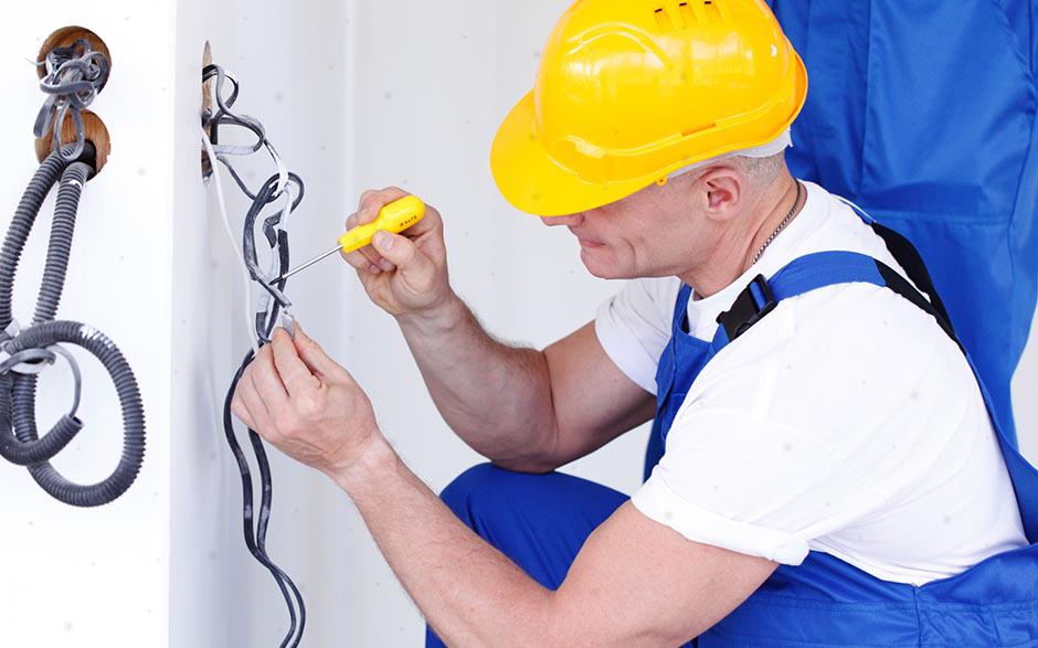 monteur électricien Le Mesnil-le-Roi