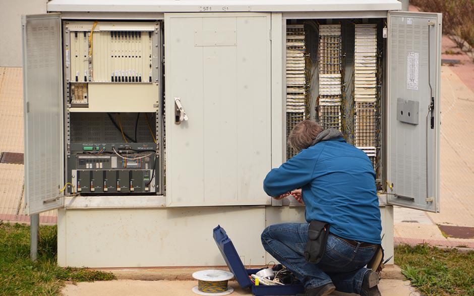 monteur électricien Le Mesnil-le-Roi