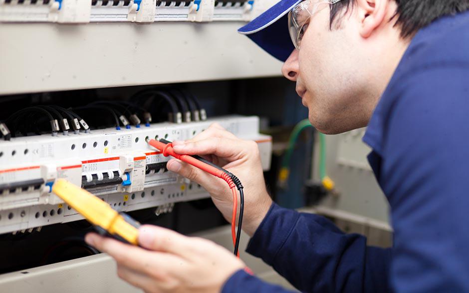 monteur électricien Le Mesnil-le-Roi